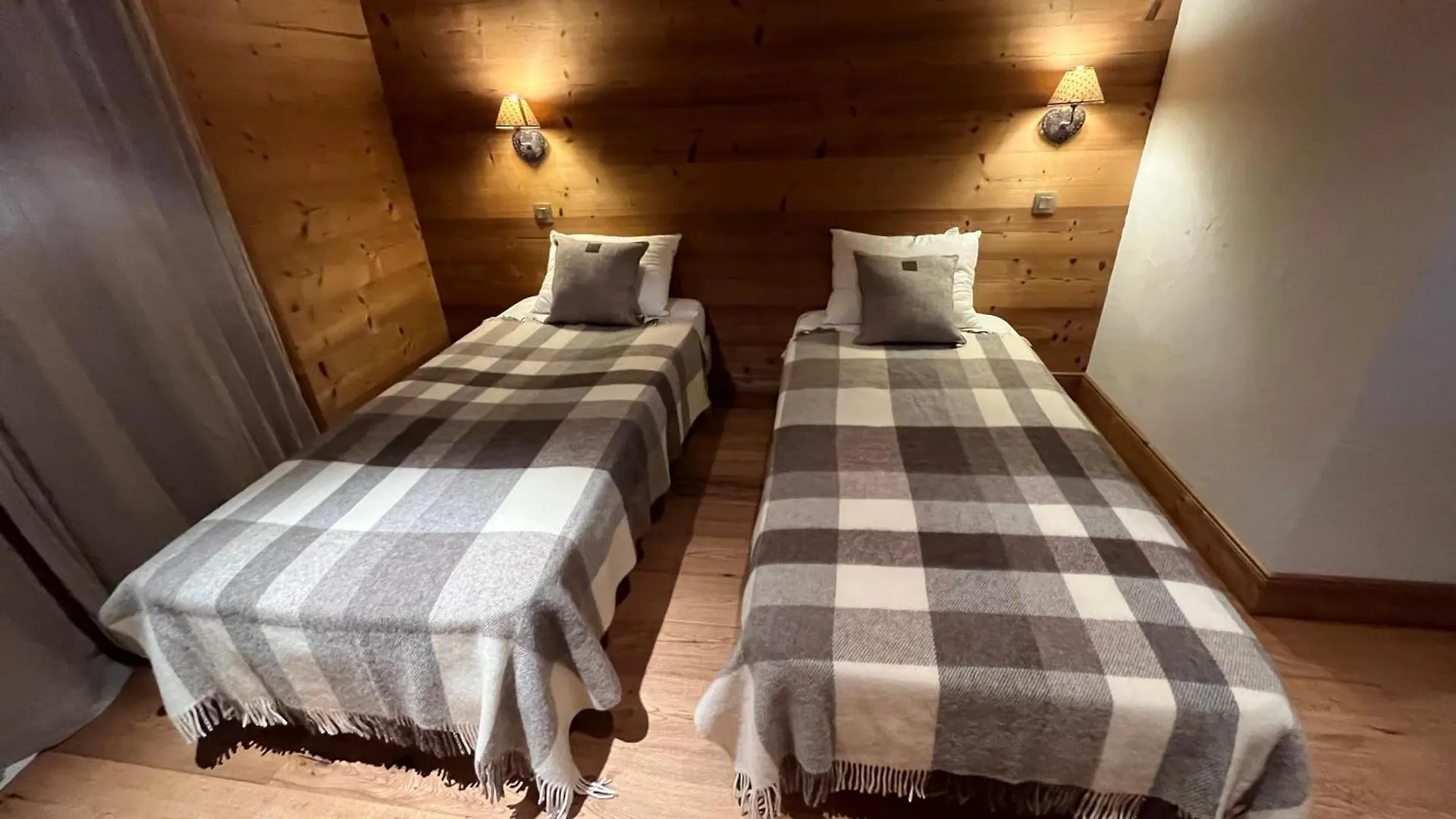 Cosy Base To Ski The 3 Valleys Les Allues Apartment